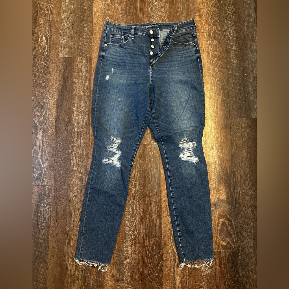 Universal threads high rise distressed jeggings size 10